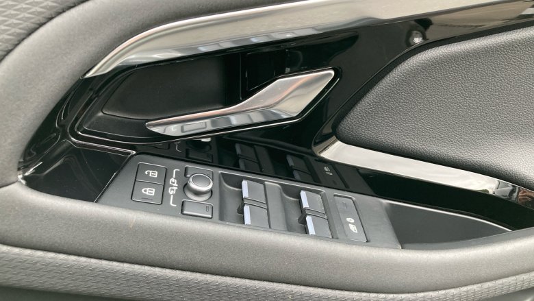 Land Rover Range Rover Evoque 1.5 P300e S 5dr Auto Hatchback